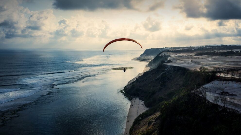 uluwatu paragliding, best paragliding tours bali
