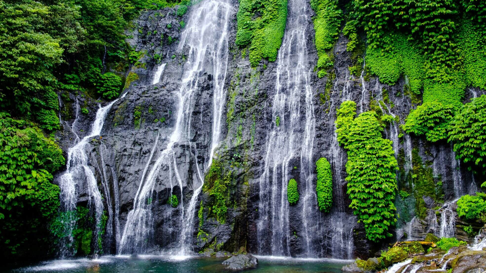 Banyumala Twin Waterfalls