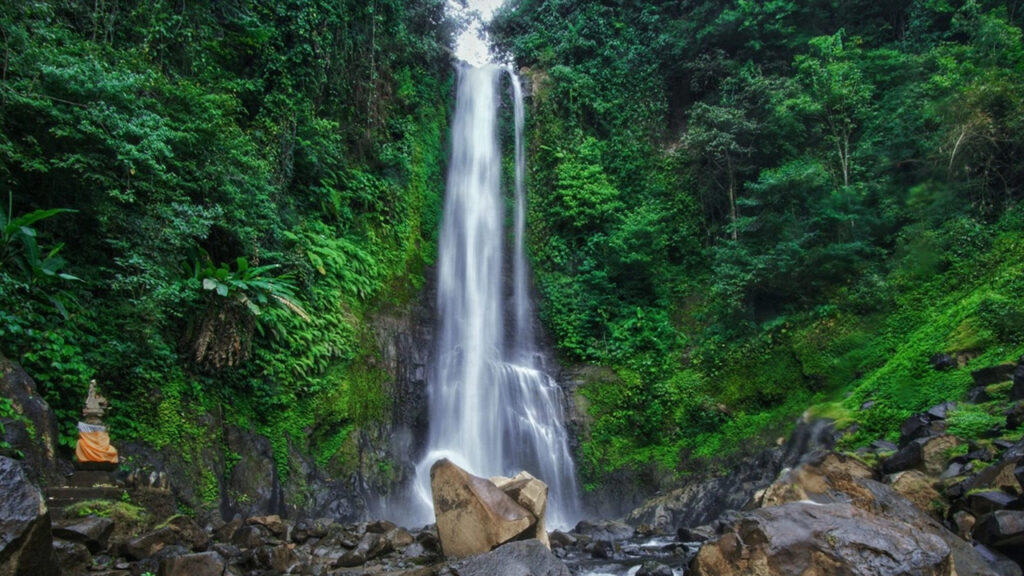Gitgit Waterfall