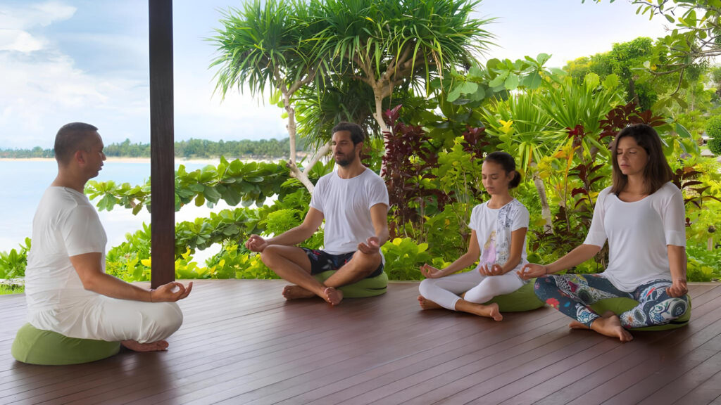 yoga dan kesehatan di Four Seasons