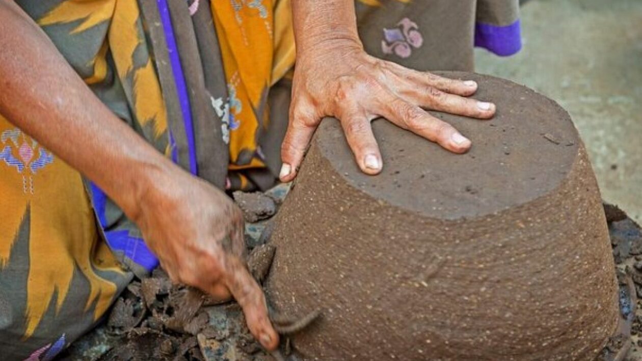 Pejaten Village – Terra Cotta and Ceramic Pottery