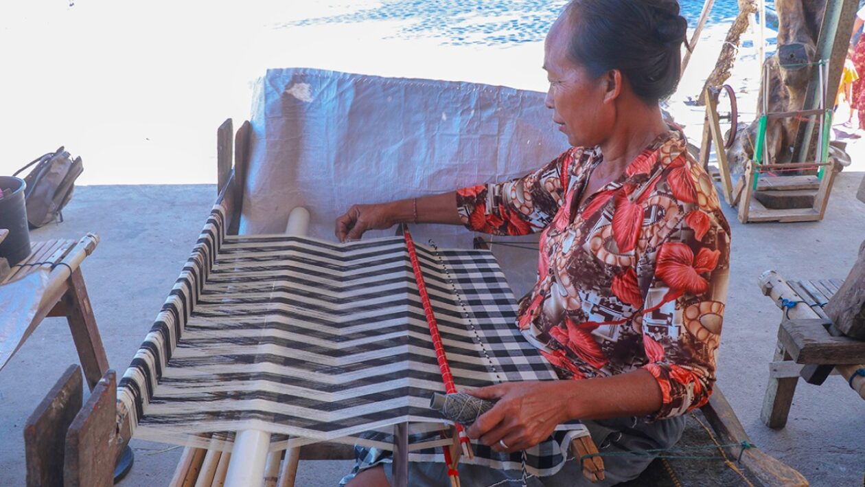 Tenganan Village – Geringsing Textile and Double Ikat Tapestries