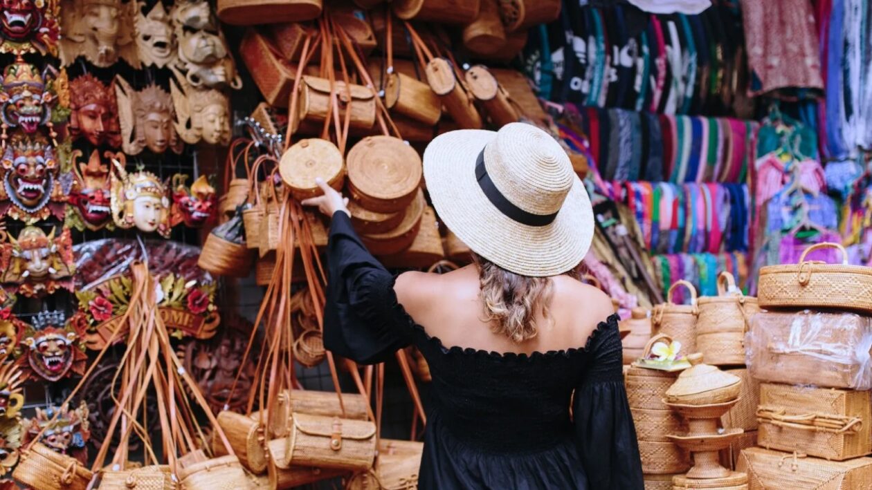 Ubud Art Market – Vibrant, Local, and Full of Finds