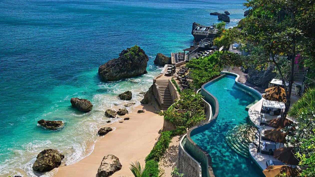 AYANA Resort – Between Airport & Uluwatu