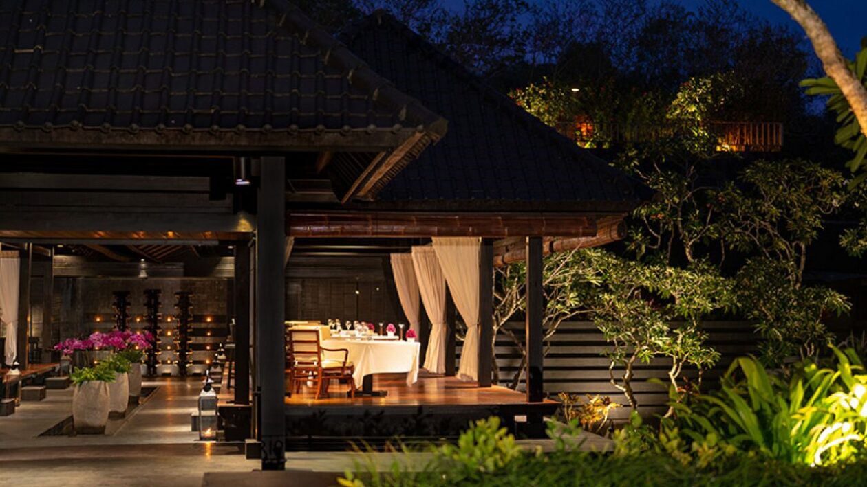 Bvlgari Bali vs. Other Luxury Resorts